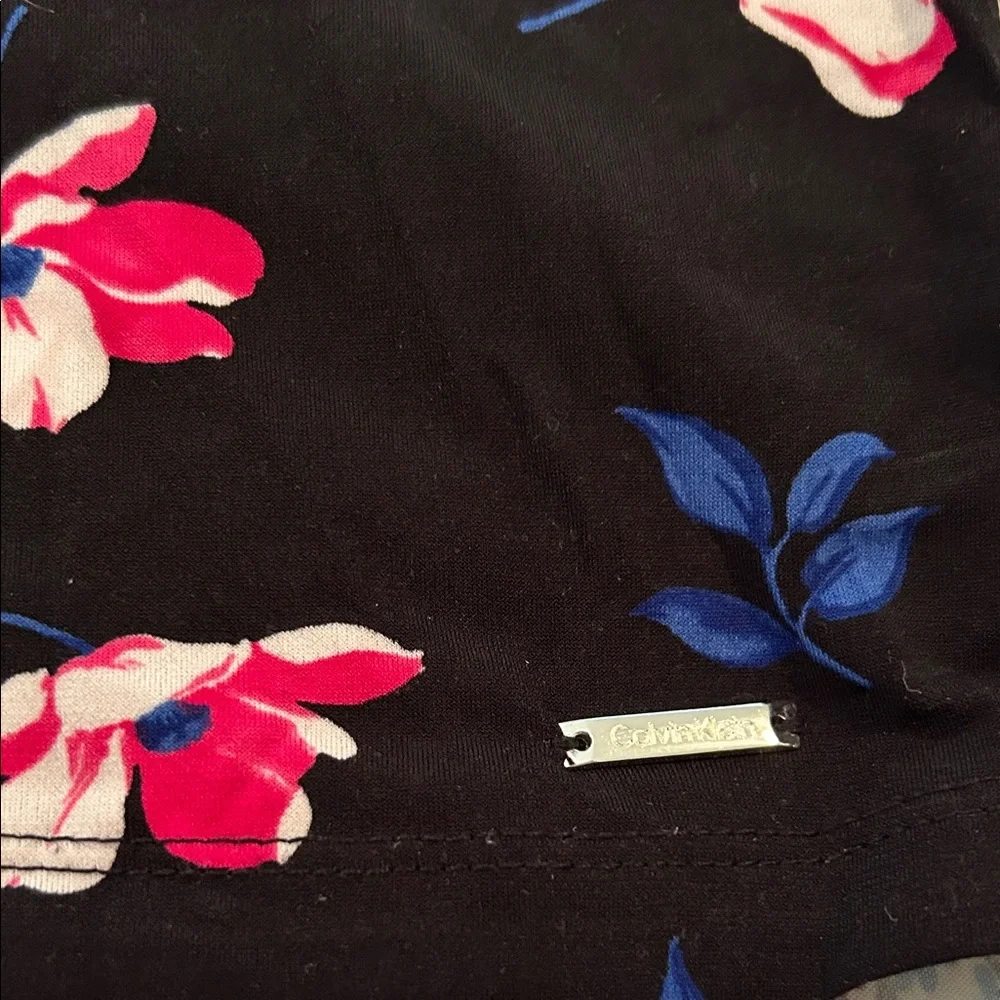 Calvin Klein Top with Pink and Blue Floral Design - Picture 9 of 9